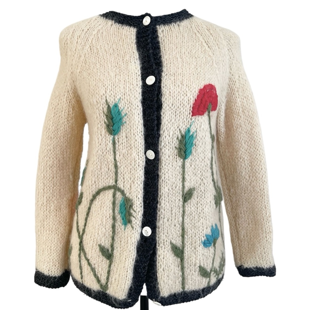 Vintage Hand Knit Floral Wool Mohair Blend Cardigan Cream Chunky Made Italy XS/S - Picture 3 of 17
